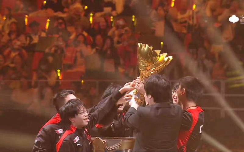 Xun 是对的！赵信的金枪没有掉落，Ertahan 带领团队冲向 JD Gaming 赢得了第一场比赛