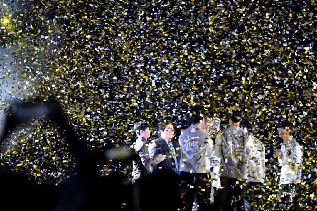 WBG官方：前RNG、SKT、iG教练fly正式加入队伍担任助理教练